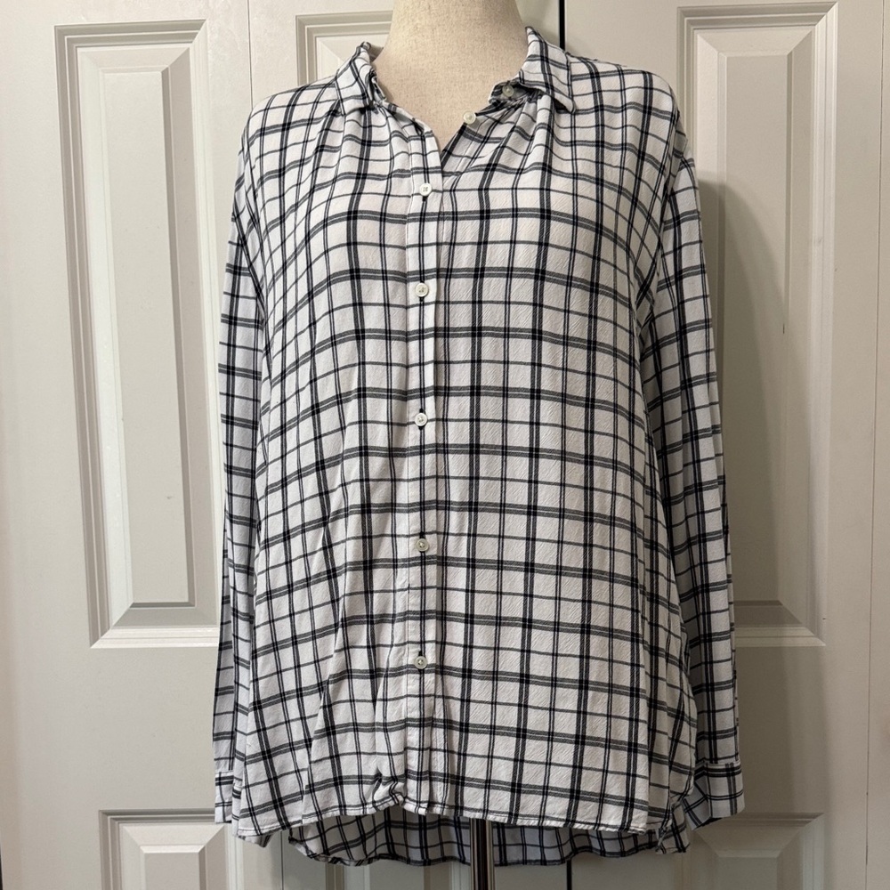 LOFT Black and White Plaid High-Low Tunic - Picture 2 of 10